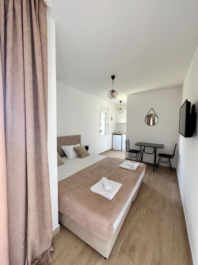 Danin Apartmani Бар Екстериор снимка