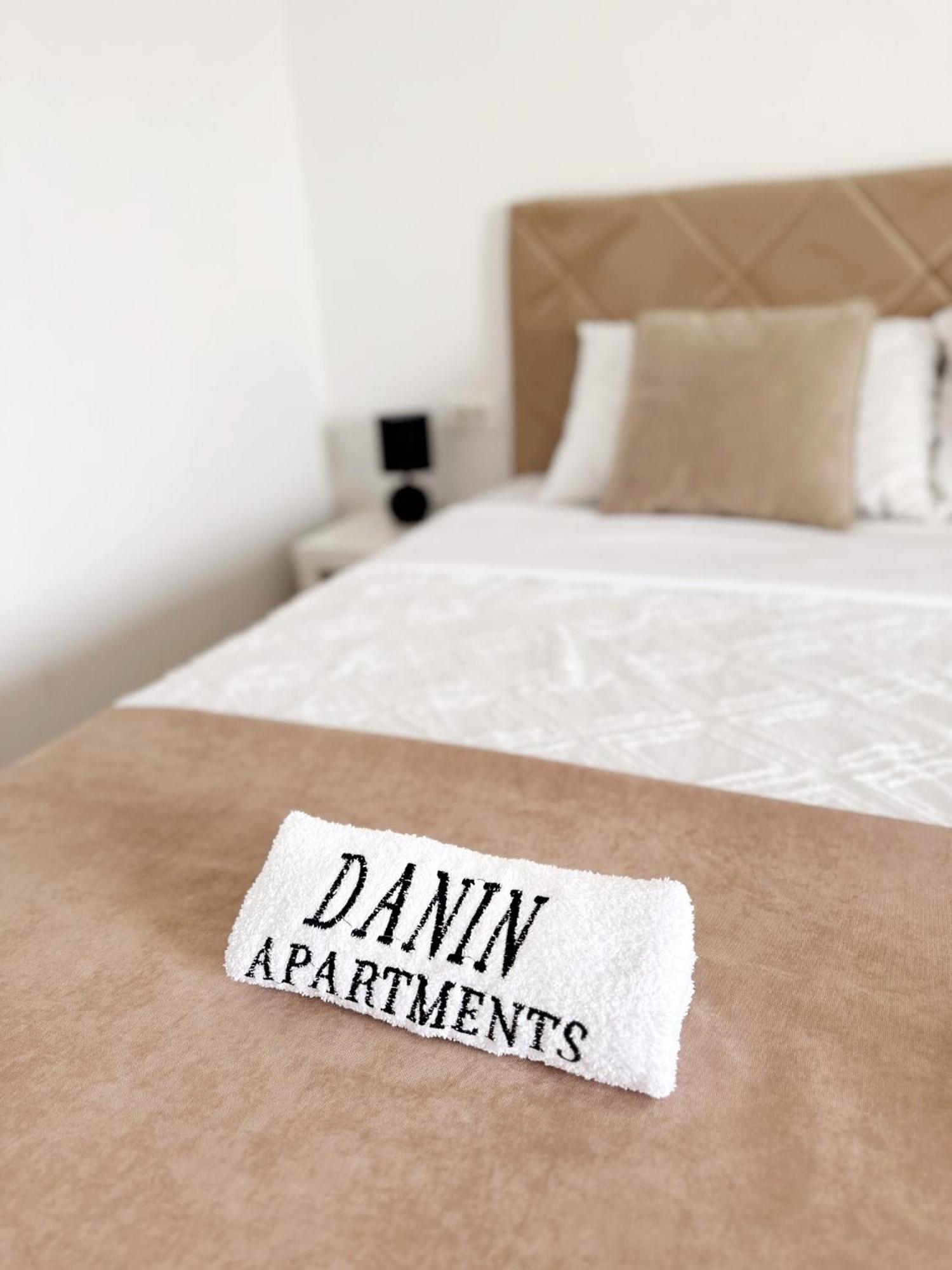 Danin Apartmani Бар Екстериор снимка
