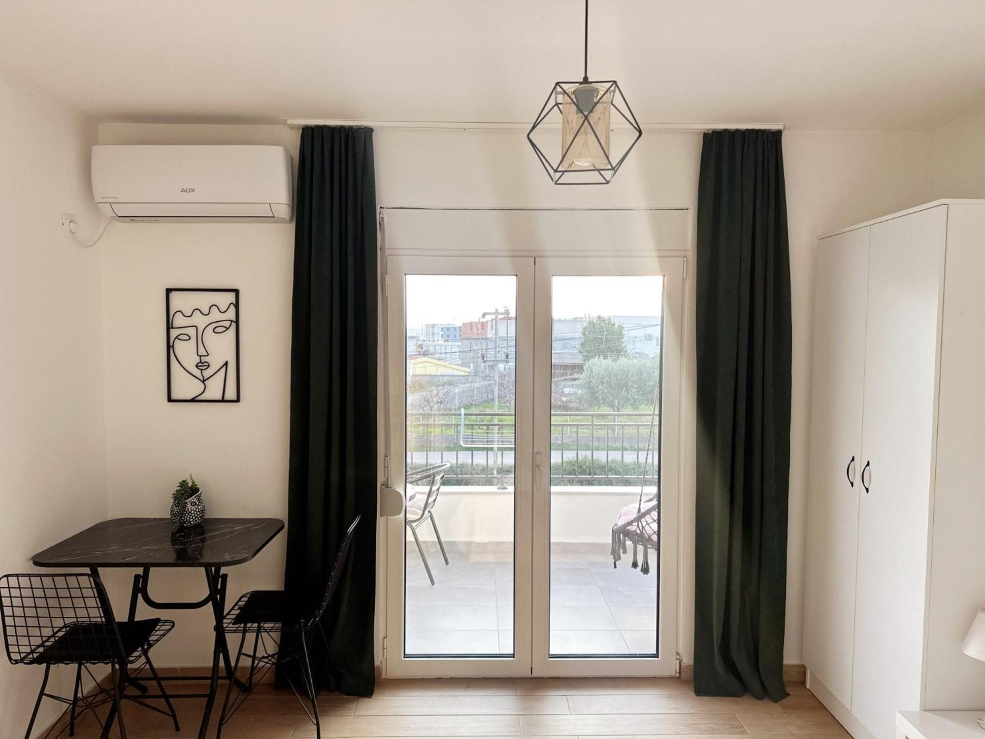Danin Apartmani Бар Екстериор снимка
